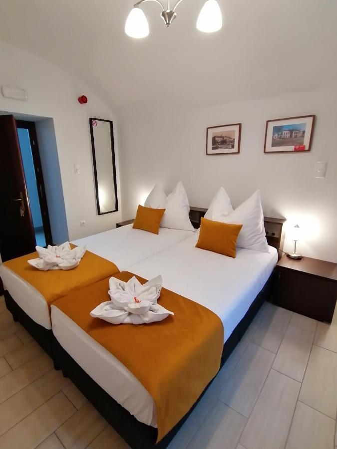 Apartment River Apartmanhaz Jaszbereny