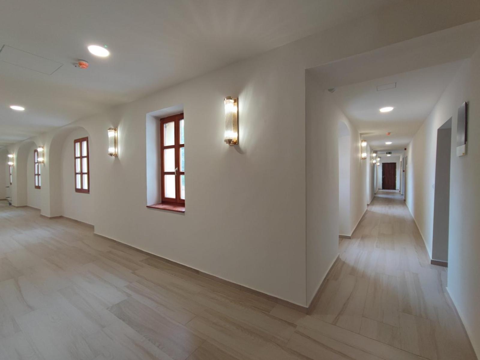 River Apartmanhaz Apartment Jaszbereny